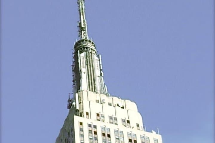 Walking 42nd Street: Private Guided Architecture Tour of Midtown Manhattan