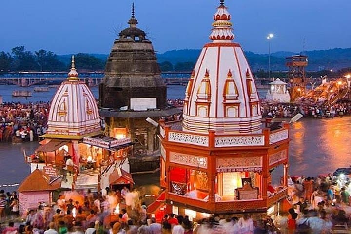 Spiritual Haridwar and Rishikesh Day Tour — Ganga Aarti, Ashrams & Yoga Experiences photo 1