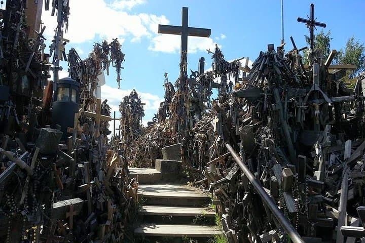 Hill of Crosses & Rundāle Palace: Full-Day Cultural Tour from Vilnius photo 2