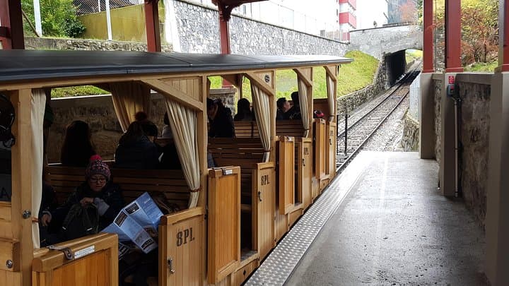 Cabrio Cable Car to Stanserhorn: Half-Day Trip from Luzern photo 3