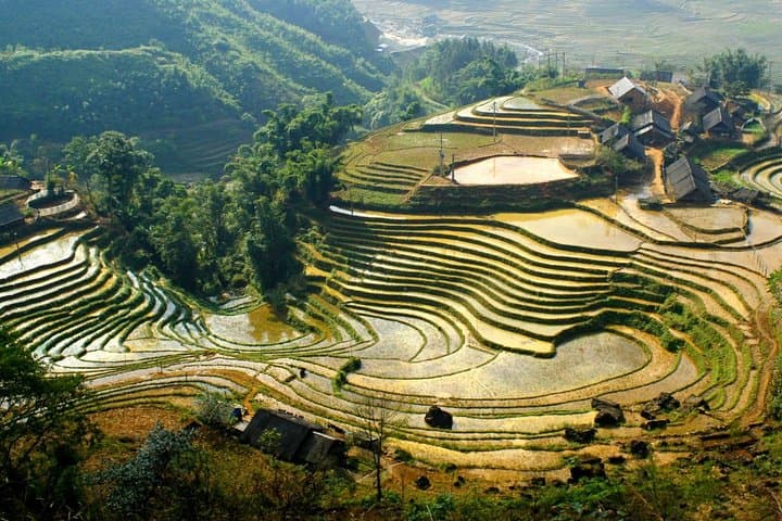 Sapa 2-Day Trekking Tour from Hanoi: Y Linh Ho, Lao Chai & Cat Cat Villages photo 2