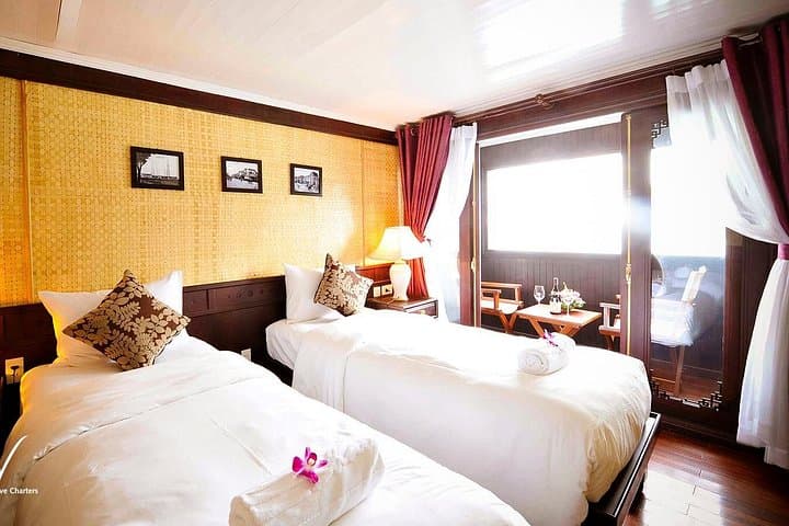 3-Day Halong Bay Junk Cruise from Hanoi: Kayaking, Snorkeling & Caves photo 3