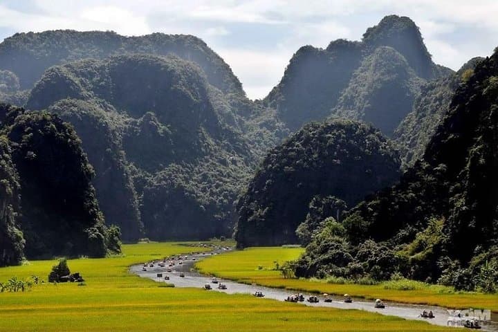 Hoa Lu, Hang Mua & Tam Coc: Full-Day Hiking, Biking and Boat Tour from Hanoi photo 2