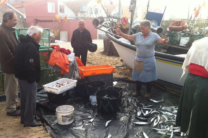 Porto Market-to-Table Fish Experience: Fishermen, Canning & Matosinhos Lunch