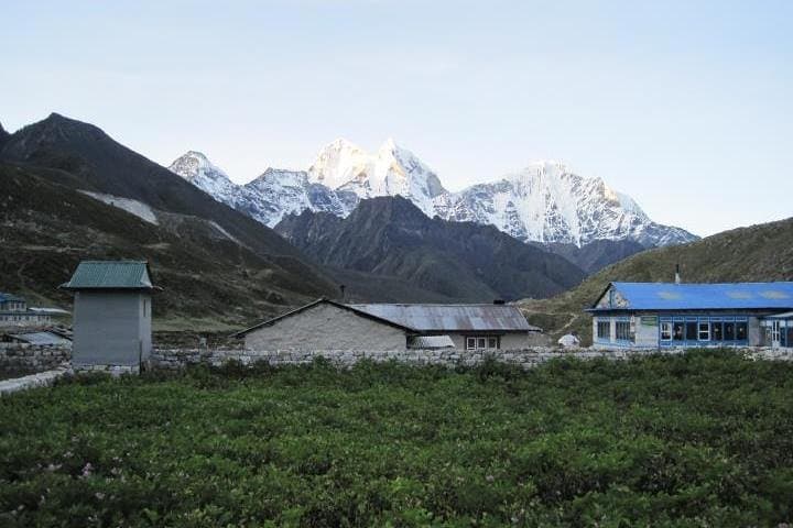 Everest Base Camp Trek: 14-Day Trekking Route, Altitude & Planning Guide photo 2