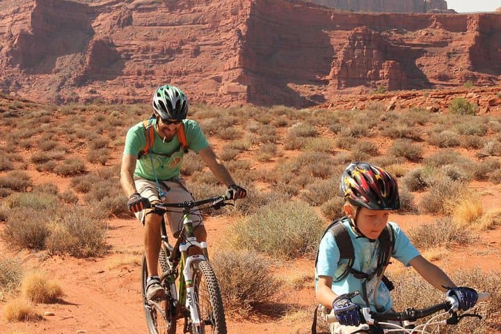 Moab Courthouse Loop Beginner Mountain Biking Tour — Guided Ride