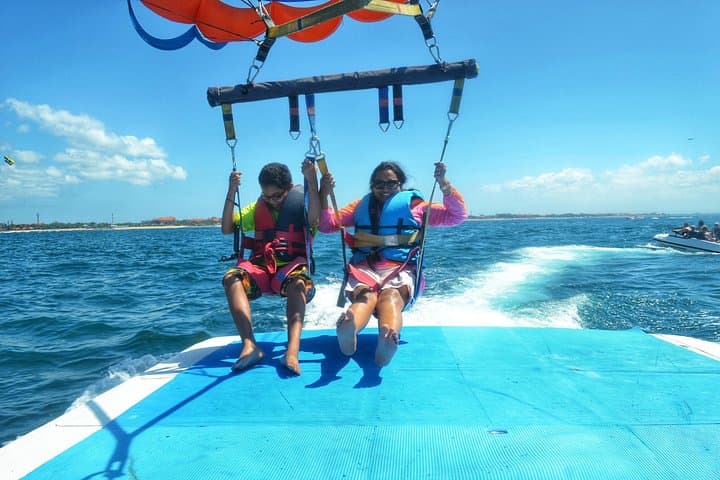 Bali Parasailing Adventure in Nusa Dua: Boat-Launched Flight Over the Bali Coast photo 2