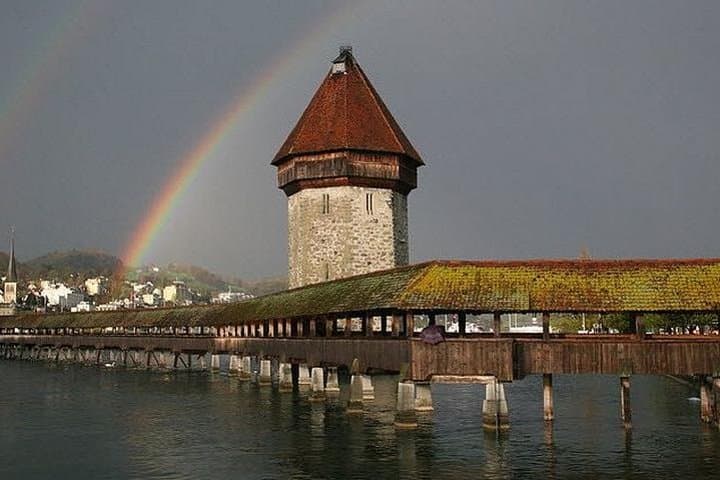 Private Classic Lucerne City Walk — Lion Monument, Chapel Bridge & Musegg Towers photo 1