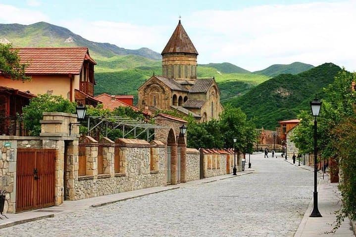 Full-Day Tbilisi and Mtskheta Tour: UNESCO Sites, Narikala & Sulphur Baths