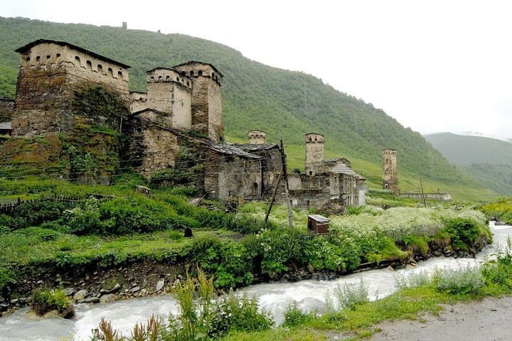 4-Day Highlands of Georgia: Mestia, Ushguli & Martvili Canyon Adventure