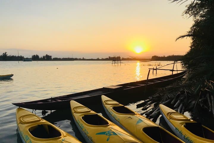 Sunset Kayak Through Hoi An's Lantern Town: Guided Paddle at Golden Hour