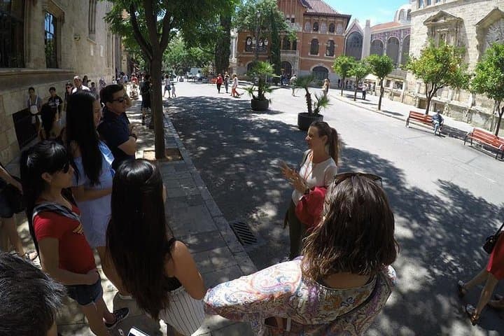 Valencia Private Walking Tour: Cathedral, Central Market & Silk Exchange with an Official Guide photo 2