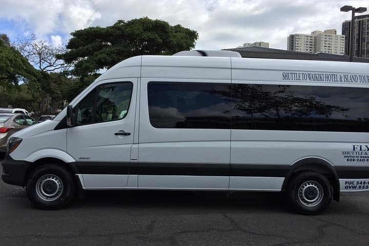 Private Airport Shuttle from Honolulu Airport to Waikiki — One-Way Transfer (Up to 14)