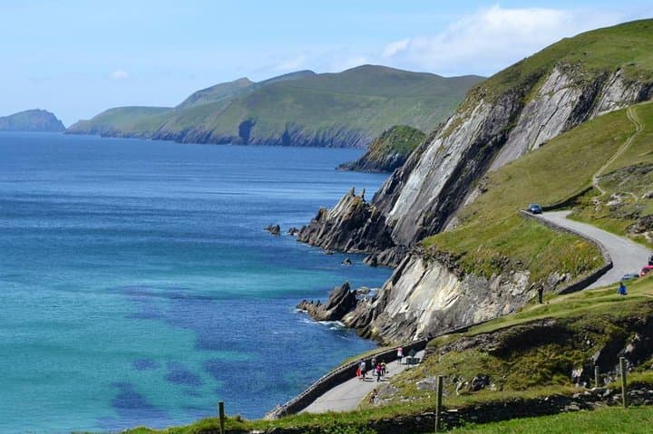 Luxury Luck of the Irish 4-Day Guided Tour: Killarney, Dingle, Ring of Kerry & Cliffs of Moher