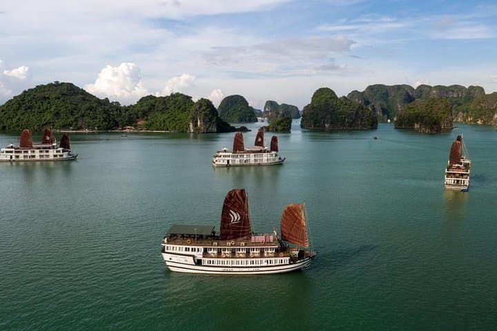 Halong Glory Legend: 2-Day Halong Bay Cruise & Sung Sot Cave from Hanoi photo 2