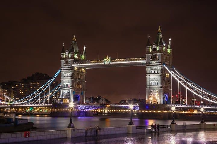 Tower Bridge Night Photography: Private Guided London Photo Walk