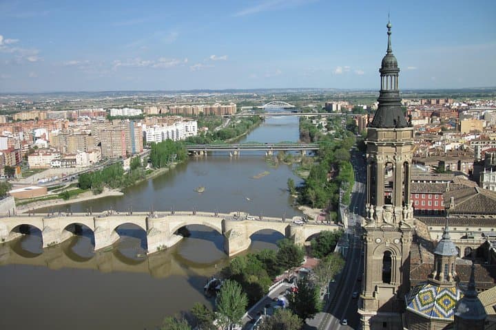 Private Zaragoza City Tour: Basilica del Pilar, Roman Ruins & Mercado Experience photo 4