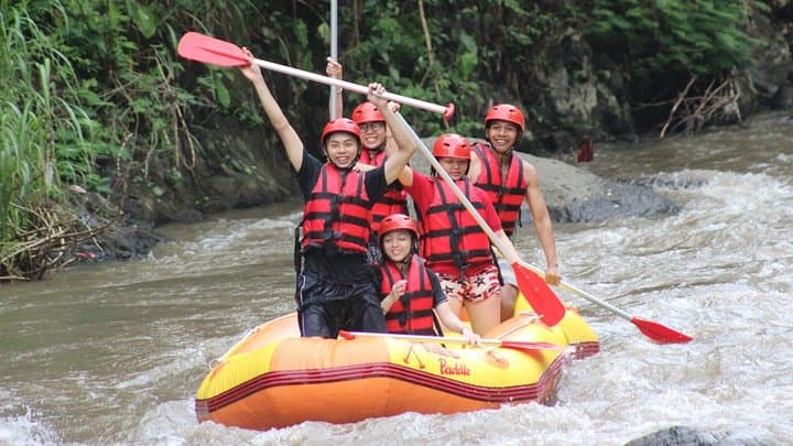 Ayung River Rafting, Ubud Palace & Tegenungan Waterfall Day Trip