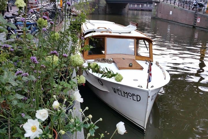 Historic Salon Boat Canal Cruise in Amsterdam: Private 2-Hour Guided Tour photo 2