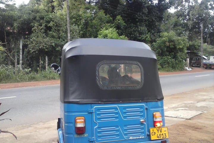 Private Tuk Tuk Colombo City Tour — 4-Hour Guided Ride Through Colombo