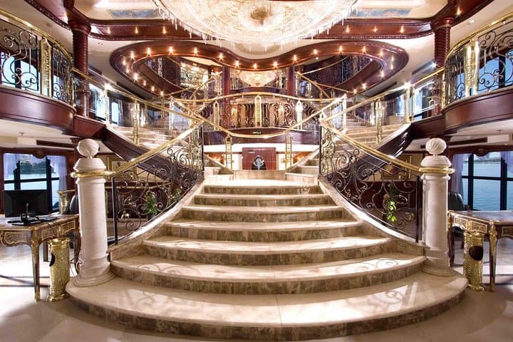Nile Cruise from Aswan to Luxor: 4-Day River Passage & Temple Highlights