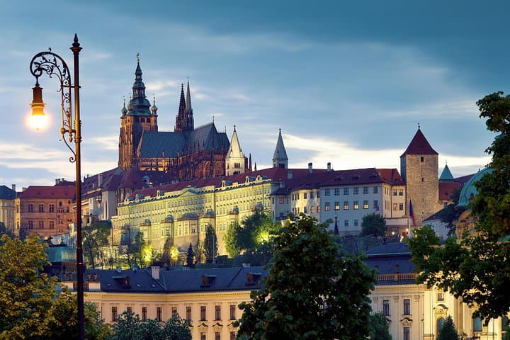 Private Prague Castle and Lobkowicz Palace Half-Day Tour — Mercedes Guided Visit