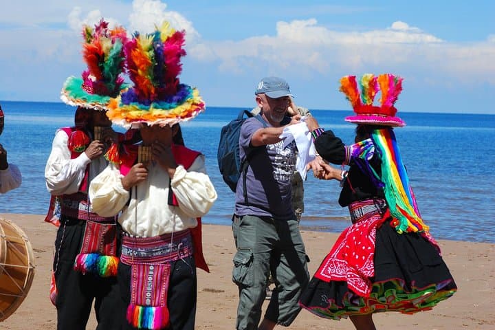 Overnight on Taquile: 2-Day Private Lake Titicaca Expedition from Puno