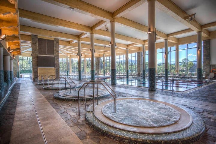 Chochołowskie Thermal Baths Day Trip from Krakow — Private Pools & Relaxation photo 3