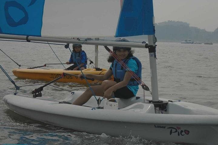 Learn Dinghy Sailing in Mandwa: Family-Friendly Lessons with Aquasail photo 2