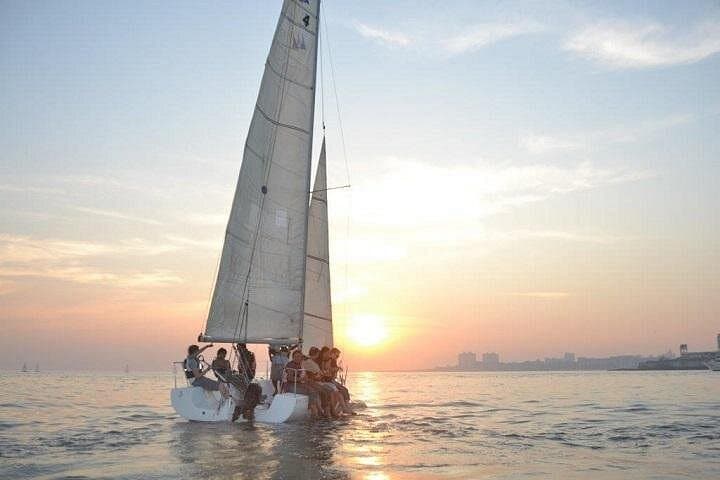 Sunset Sailing in Mumbai Harbour: Gateway of India Beneteau Cruise photo 1