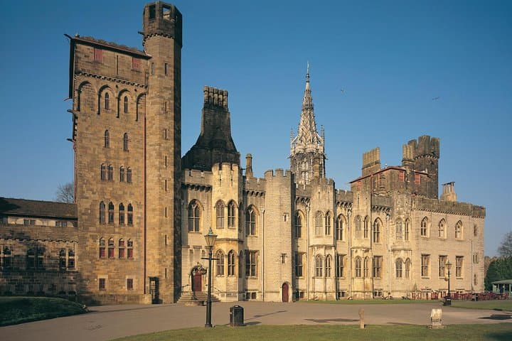 Cardiff Day Trip from London — Guided Tour of Cardiff Bay, Penarth & Cardiff Castle photo 4