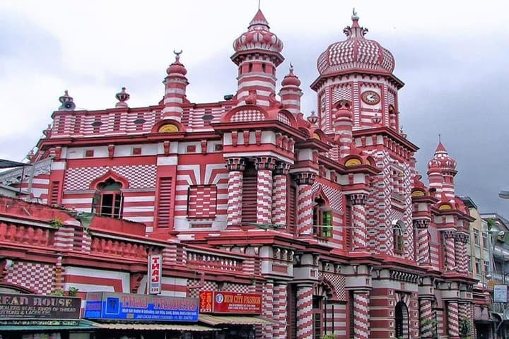 Colombo Shore Excursion: Private 4-Hour City Tour & Kelaniya Temple Visit photo 3