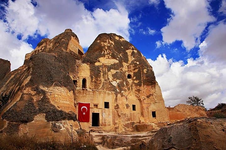 Private Cappadocia Day Tour: Göreme, Avanos & Valleys Guided Excursion photo 3