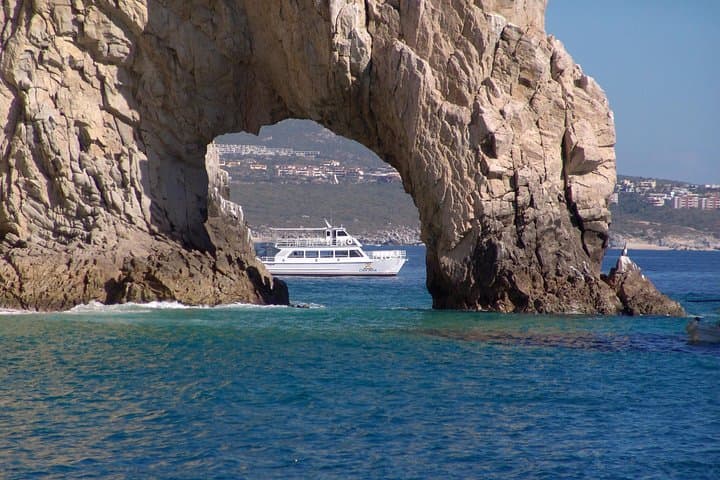 Cabo Fiesta Dinner Cruise: Catamaran Party, Arch Views & Tacos photo 5
