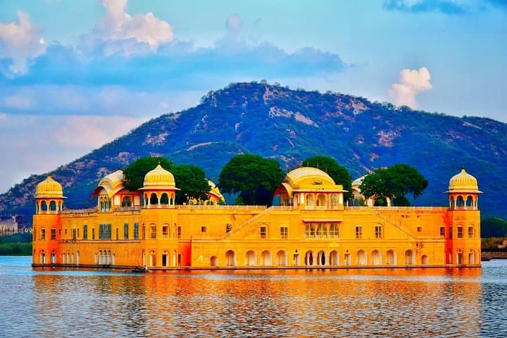 Full-Day Jaipur Highlights: Hawa Mahal Amber Fort & Jal Mahal photo 2