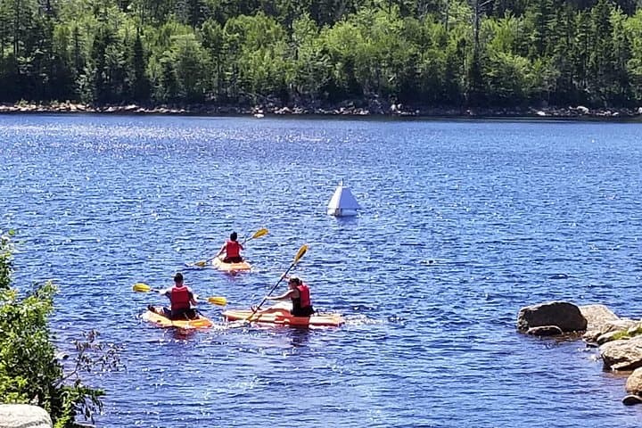 Paddle Long Lake: Hour-Long Single Kayak Rental in Halifax's Urban Wild photo 2