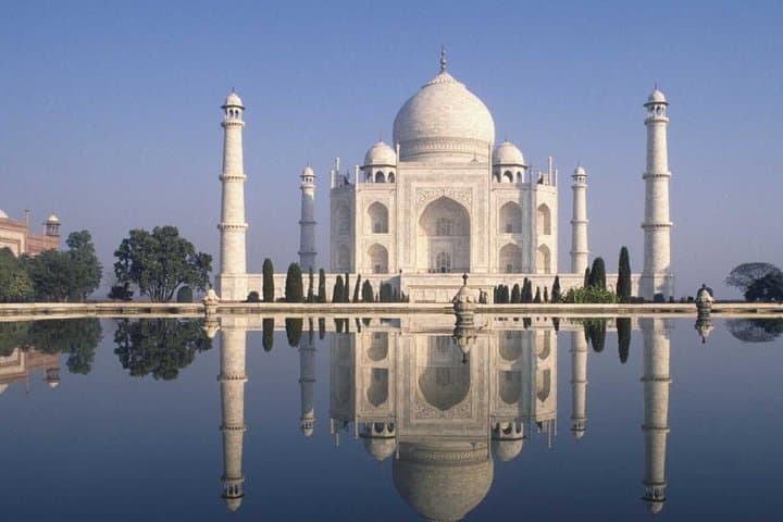 Gatimaan High-Speed Day Trip to the Taj Mahal & Agra Fort from Delhi photo 2