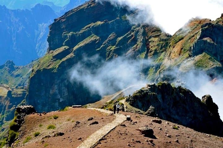 Pico do Arieiro to Pico Ruivo: Madeira's High Peaks Day Hike photo 1