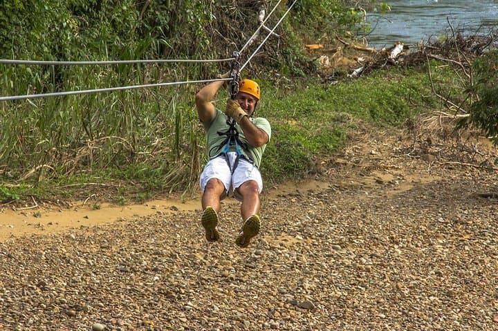 Altun Ha Ruins and 8-Platform Zipline from Belize City