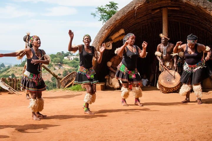 Phezulu Cultural Village & Reptile Park: Zulu Culture and Reptile Encounter Near Durban
