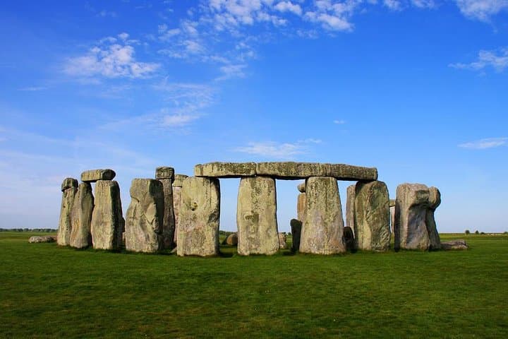 Private Range Rover Stonehenge Tour from London with Blue Badge Guide photo 2