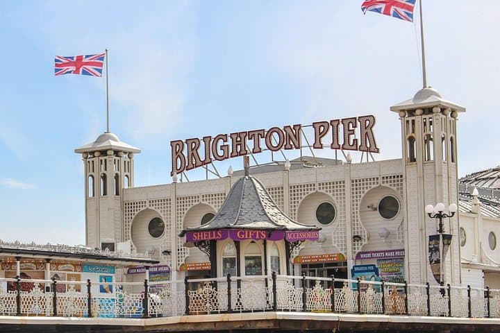 Brighton Pier Day Trip from London — Private Luxury Minivan Tour with Pub Lunch