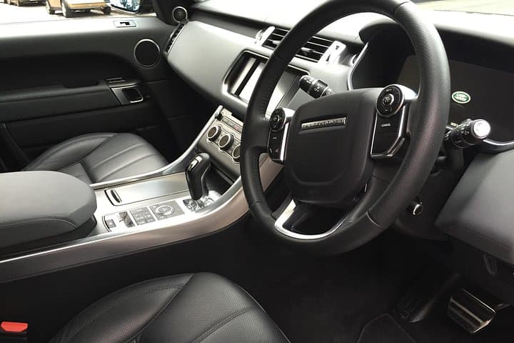 Full-Day Private Range Rover Tour of London: Chauffeured City Highlights photo 4