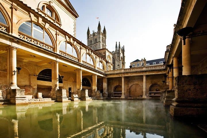 Private Chauffeured Minivan Tour from London to Bath with a Licensed Blue Badge Guide