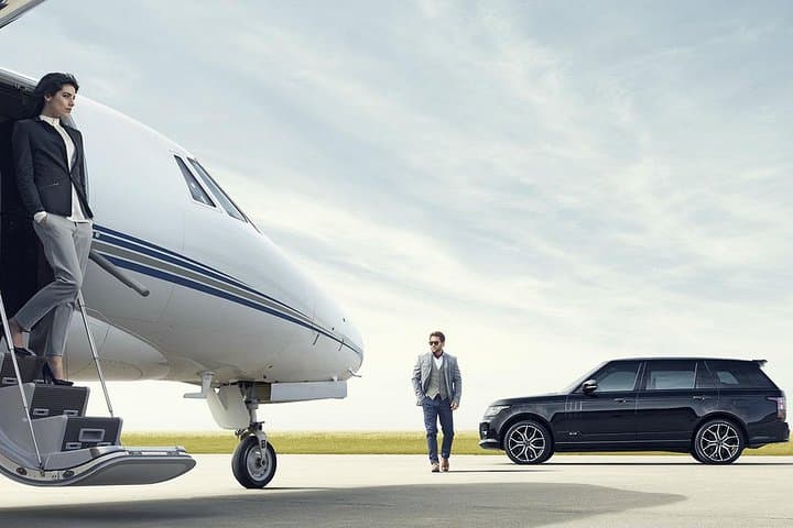 Private Chauffeured Range Rover: 8-Hour Luxury City Drive in London photo 3