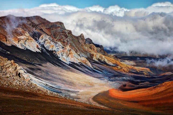 Descend Haleakala: Maui's Iconic 6500-to-Sea Bike Tour photo 2