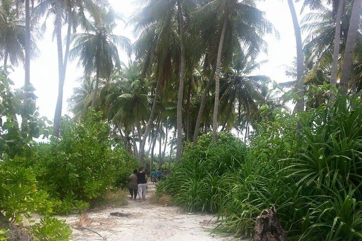 Hulhumale Island Hopping: Local Island Day Trip with Snorkeling photo 2