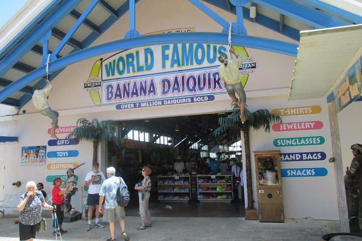 Private St. Thomas Tour: Mountain Top Views, Magens Bay Beach & Charlotte Amalie Shopping photo 2