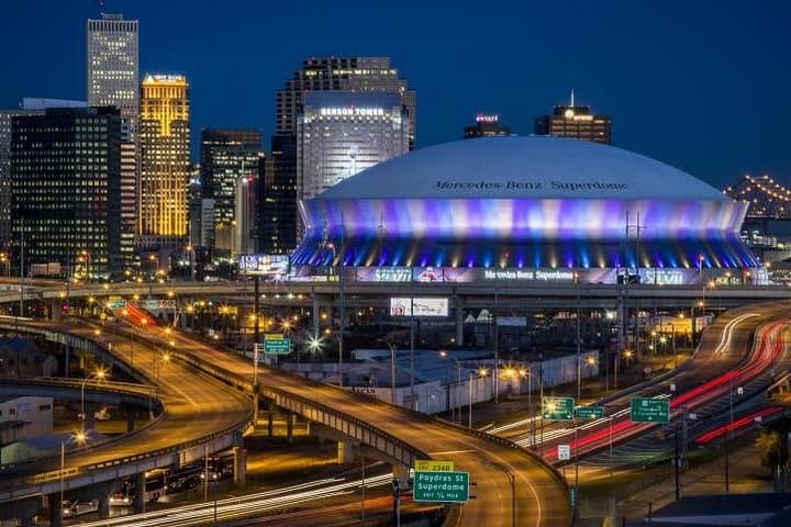 Sip, Shudder, and Stroll: French Quarter Bar Pit Stop & NOLA Legends Walking Tour photo 4