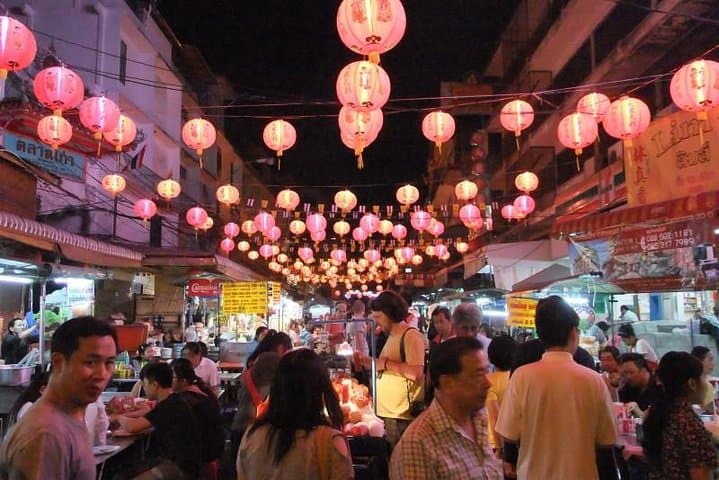 bangkok-hidden-paths-night-biking-tour-street-food photo 4